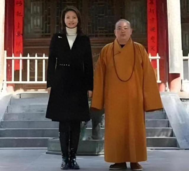 央视最惨女主持，男友死缓、丈夫入狱，如今48岁又被释永信牵连