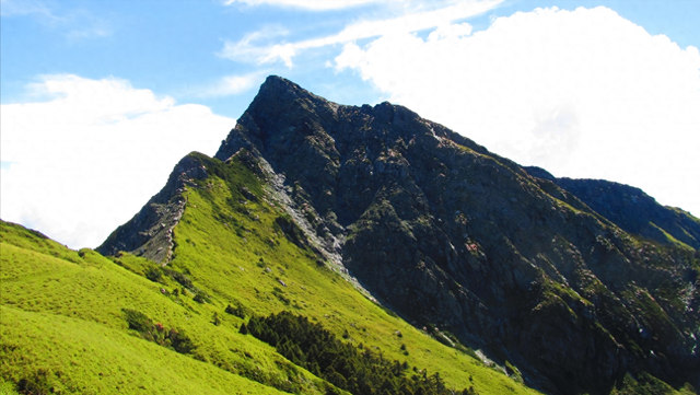 台湾3名大学生徒步奇莱山，进山后离奇失踪，宛如人间蒸发