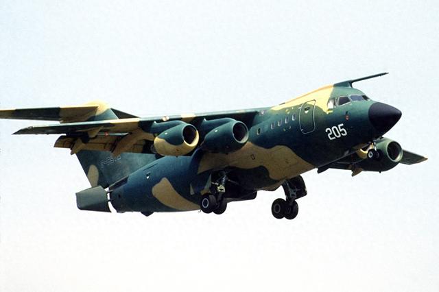 【冷门飞行器192】失败的军用运输机——BAe 146 STA