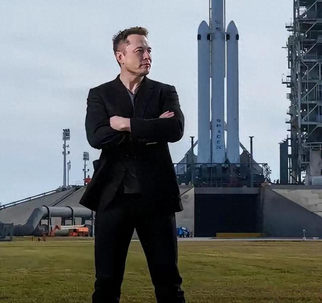 你知道世界首富是个什么样子吗？