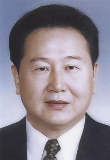 孙英同志遗像