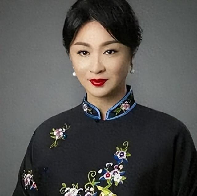 比窦娥还冤？半年了，金星归国路全被堵死，近照一出“原形毕露”