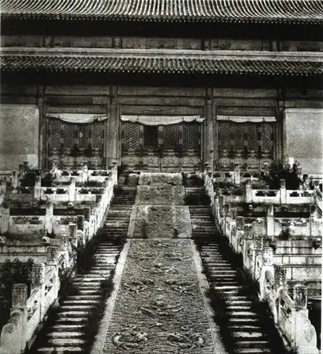 在清朝，康熙若要从北京到承德避暑山庄避暑，到底需要多长时间？