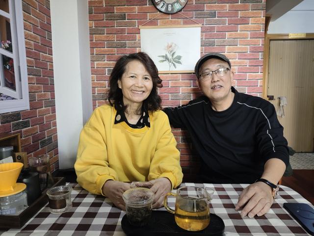 65岁广东夫妻“移居”哈尔滨活成“本地人”