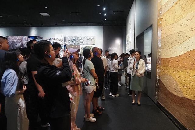 活力中国调研行 ｜ 德阳：活化三星堆与年画资源，用文旅撬动消费新增长