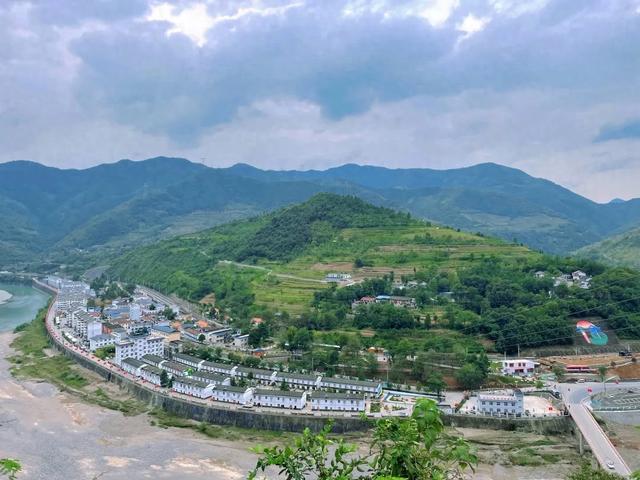 徐家坪景区：高温里的“清凉秘境” 夏日游玩正当时