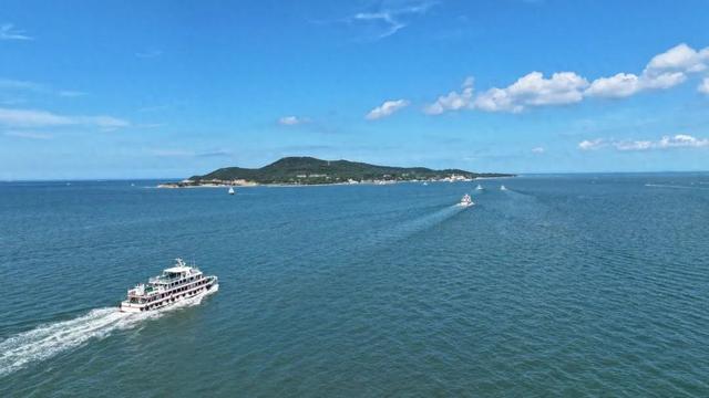 嗨 ~ 海 海 海 海 海 ~