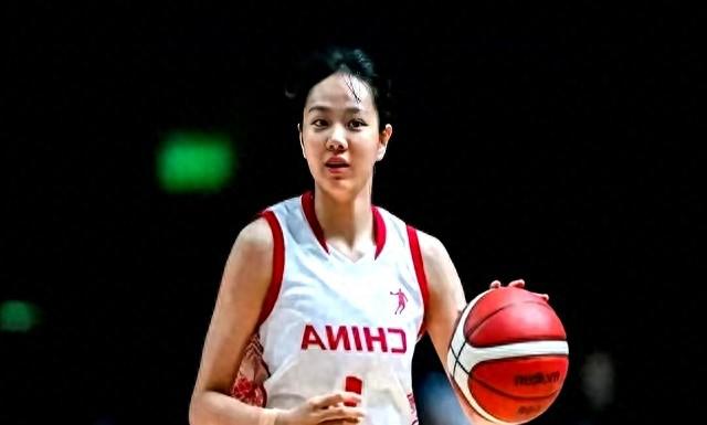 别再迷信李缘了！女篮热身赛揪出最大水货，新星田媛媛15分抢眼