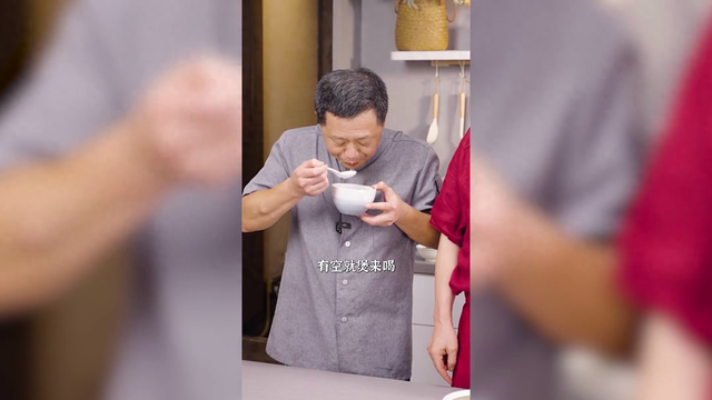 猪肝汤怎么做好吃又嫩又好吃（猪肝炖得软嫩）