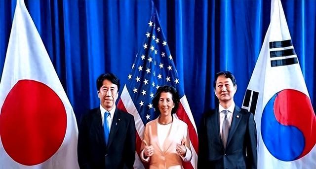 只聊了20分钟，李在明“变脸”了，当场转向，9.3阅兵不来了