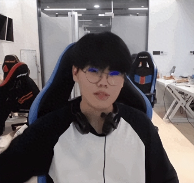 KPL年度评选启动，北京WB战队票选	，王者玩家集体沸腾了