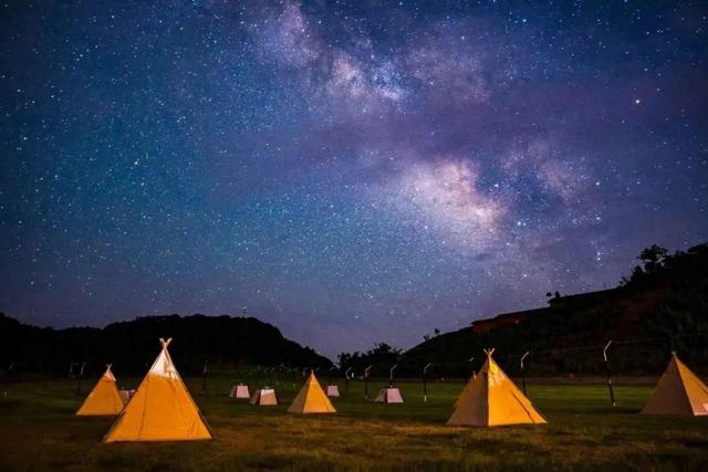 枕着星河入梦，陕西星空露营地推荐→