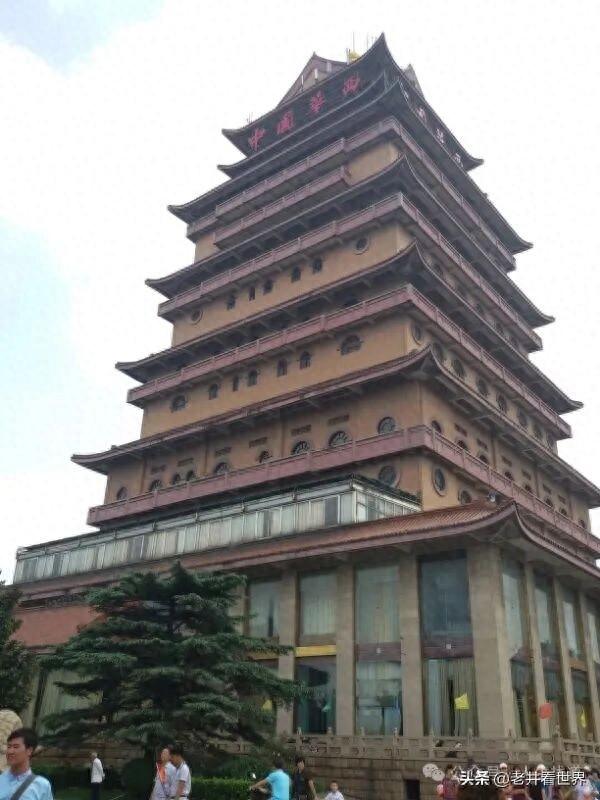 又进华西村 ‖胡成江