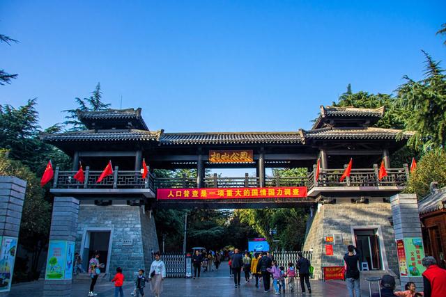 安徽宿州相山公园，一城山色半城湖，这里收集了一整个秋天的温柔