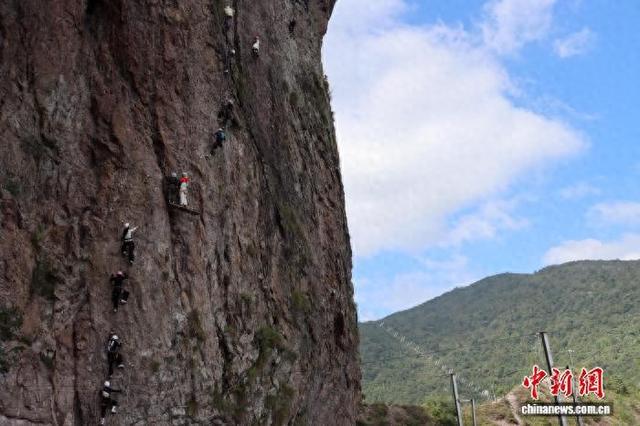 浙江温州乐清：“飞拉达”成户外新潮流