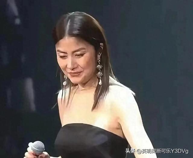 52岁的陈慧琳，离开了美颜和滤镜同样也没扛住，终究是岁月无情