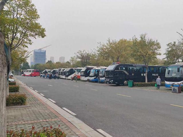 荆州古城，多了一个仿古牌坊