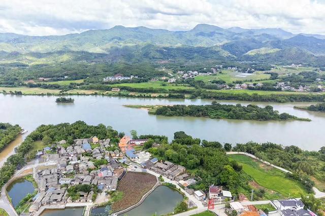 探秘岭南明珠：河源苏家围，苏轼后裔的诗画客家古村！