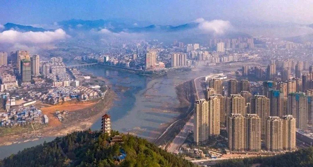 福建省“巨无霸”县级市？人口不到50万，面积比2个深圳还大