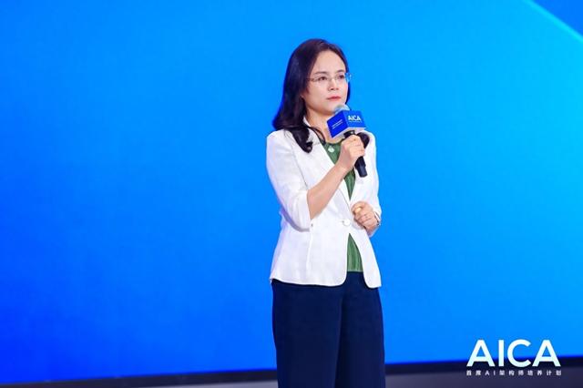 AI转型热潮持续上升 百度AICA第九期开学超半数课题关注大模型