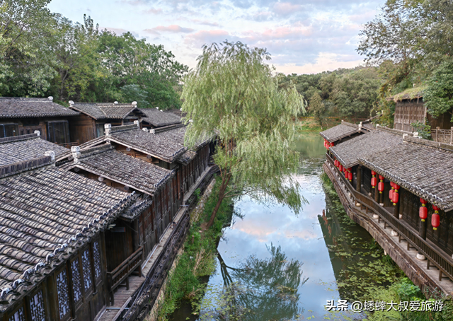 来一趟乾隆下榻的古村吧，可觅得浮生半日闲，适合秋季度假打卡！