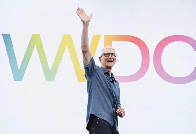 三面受敌下苹果市值破4万亿，揭秘库克6个月的力挽狂澜