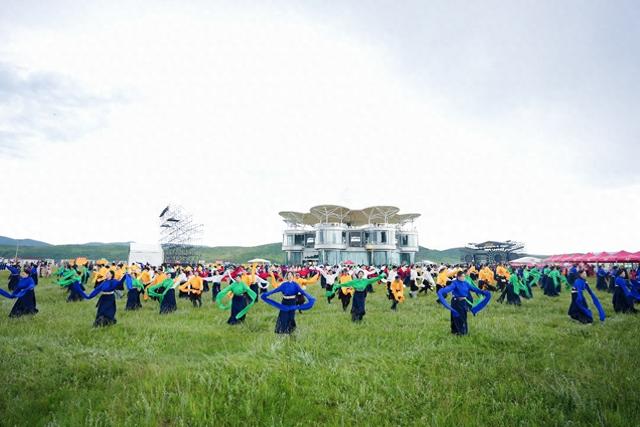 红原县第八届雅克音乐季启幕 七年带动旅游综合效益超6亿元