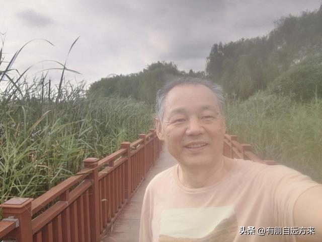 64岁的我，常常怀疑自己是不是活成了一个笑话