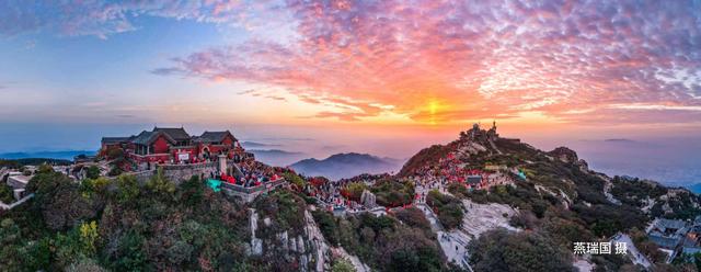 受阴雨影响 泰山东御道至中天门、桃花峪至桃花源徒步线暂停开放