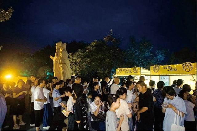 孔望山夜爬带动客流增长314.29%，港城旅游夜经济成消费新引擎