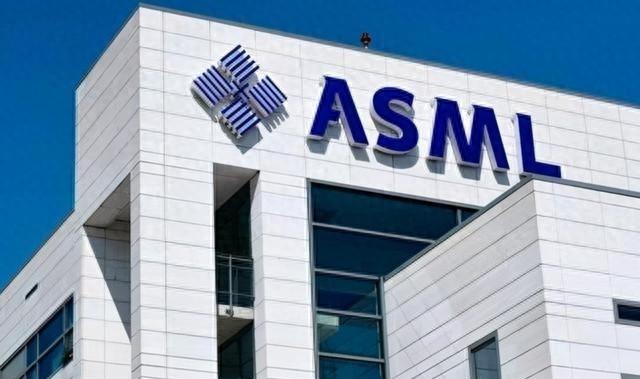中国的光刻机订单已全部交付，为何ASML突然这么速度？原因望周知
