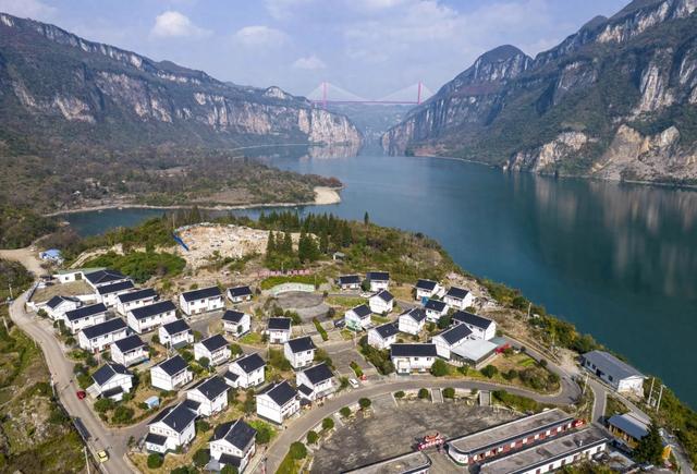 天眼影像｜黔西：易搬安置点景色美