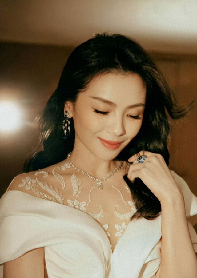 钱再多有什么用？刘涛如今的现状，给所有45岁以上女性提了个醒