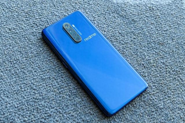 realmex2pro是什么（realme X2 Pro评测 旗舰配置和性价比我通通要）