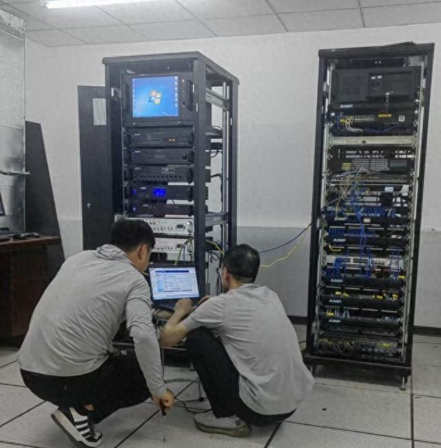 以数字技术筑牢生命健康防线，中国电信助力建成神农架林区“心电一张网”