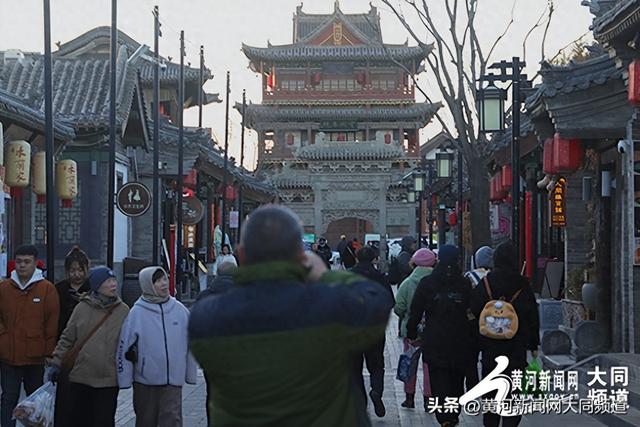谁说秋冬是淡季？大同古城用“暖”与烟火气点燃淡季热度