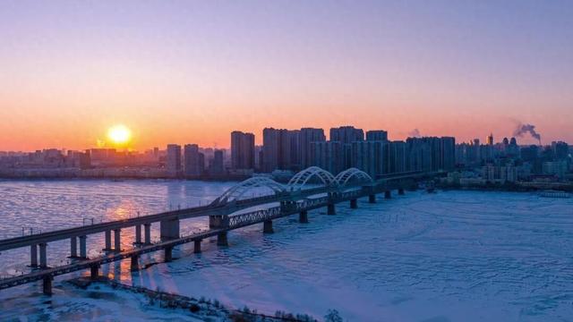 在国际化方面，哈尔滨嘎嘎权威！