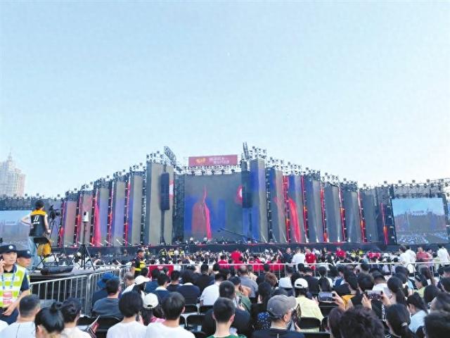 “摇滚热浪”掀起消费热潮 新乡“票根经济”效应凸显