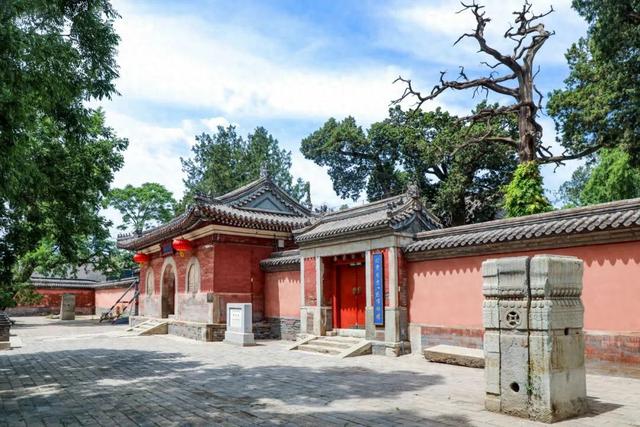 博物FUN | 在北京最神秘寺庙，遇见皇家工艺天花板