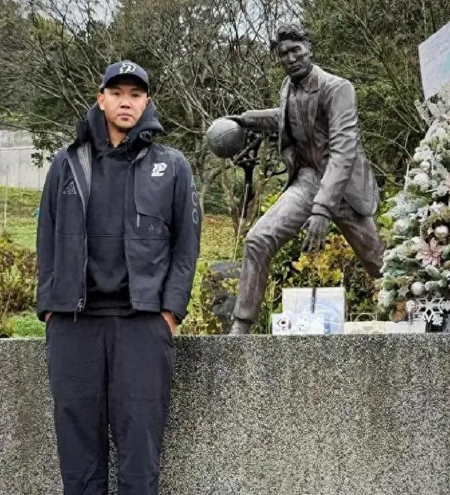 大S雕像正式完工！具俊晔巧妙设计让人泪目	，一举动暴露真实感情