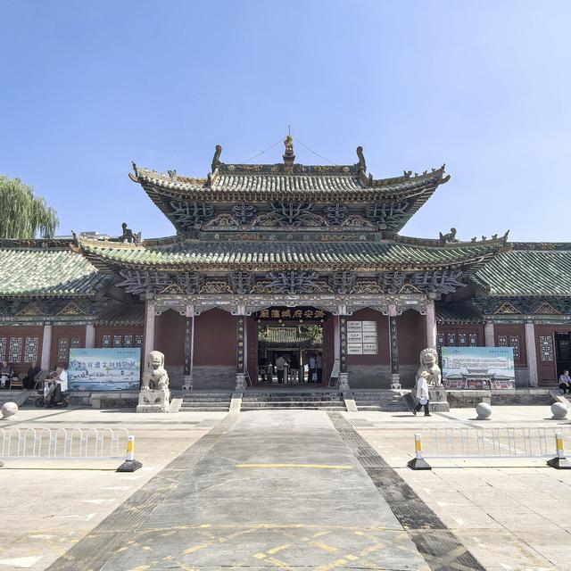 潞安府城隍庙，是我所见规格最高最大的城隍庙，古建筑和文物丰富