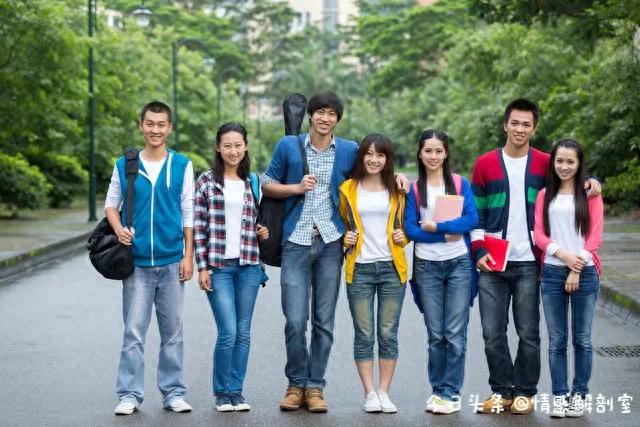 铠甲勇士豆丁(被孤立又怎么样有什么比你的学业前途更重要呢)