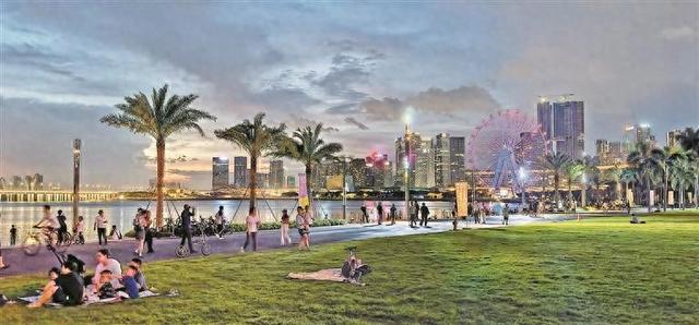 深圳西部有了像样的沙滩，坐标前海石公园