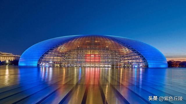 探访美轮美奂的国家大剧院