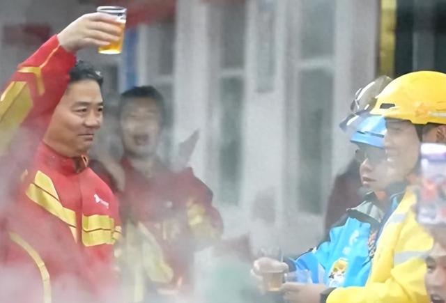 钱再多有什么用？51岁刘强东对大儿子的“亏欠”，至今都难以弥补