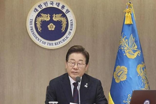 婉拒中方的邀请之后，韩国总统的专机将直飞东京，李在明8月出访行程已定，对外释放信息量大