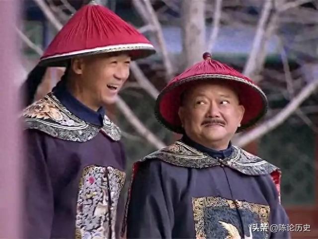 和珅出上联戏耍纪晓岚,下联藏贪腐秘辛,乾隆拍案查案