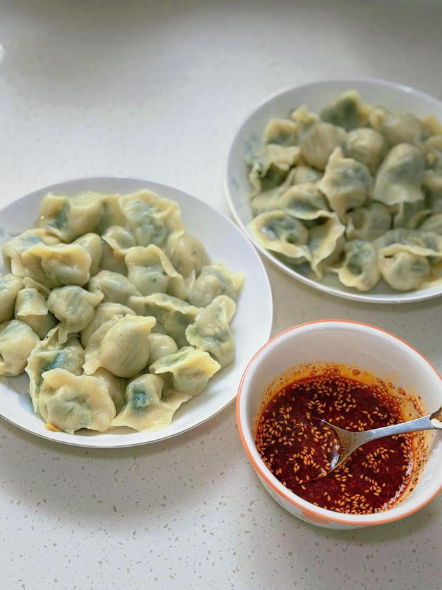 冬至吃饺子	，萝卜芹菜都靠边站，这馅才是首选，太香了！