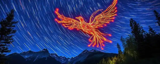 科技感满满！千山奇妙夜光影大秀如梦似幻