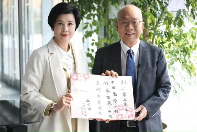 AI时代，我们需要怎样的教育？｜《问答神州》国庆特别节目